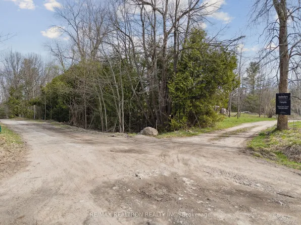 1084A Wenona Lodge Rd, Gravenhurst, ON P0E 1N0
