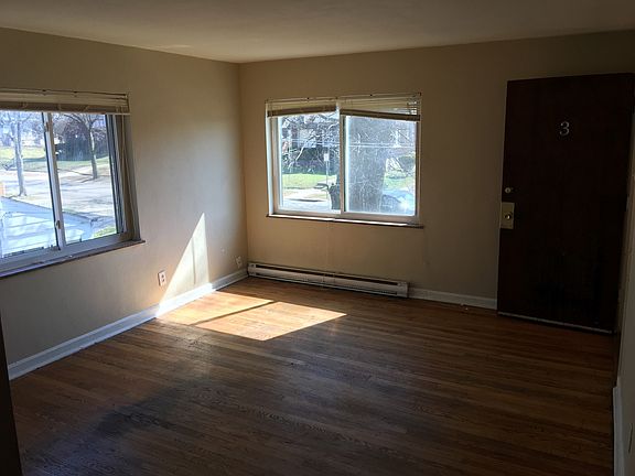 4th image of 1116 Franklin Ave #4