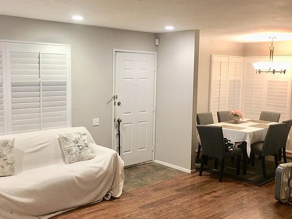 2nd image of 235 Kenbrook Cir