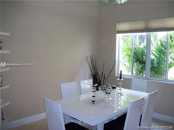 3rd image of 1290 Camella Cir