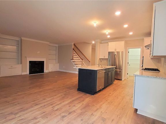4th image of 10524 Little Meadow Lane Gln