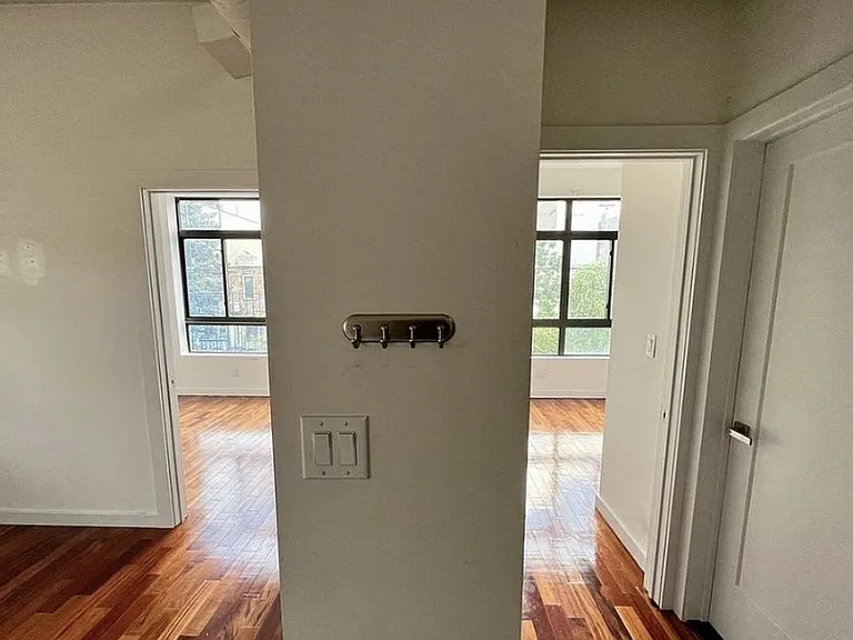 110 Cooper St #3A — Photo 9