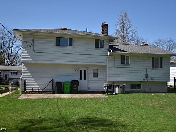 3rd image of 72 Santin Cir