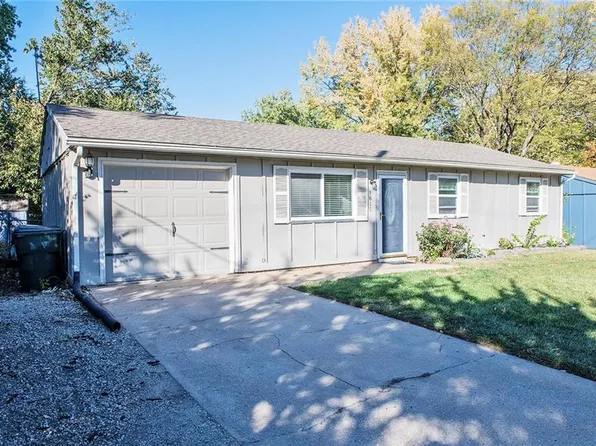 1612 W 2nd St, Lawrence, KS 66044