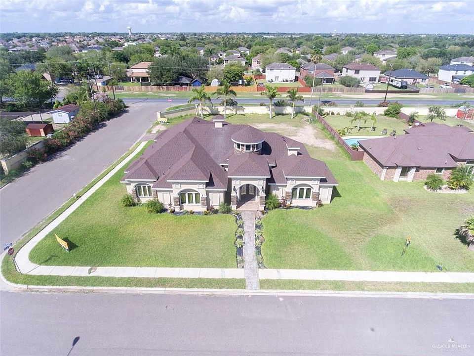 1st image of 605 Vida De Oro St