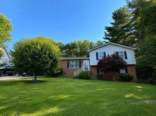 113 Quiet Oak St, Beaver, WV 25813