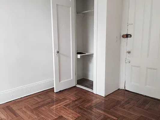 Rented by Mauro Bros Real Estate Services LLC | media 9