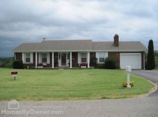 288 Jewell Flowers Rd, Burkesville, KY 42717
