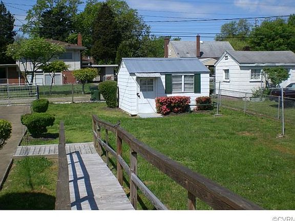 3rd image of 2522 Northumberland Ave