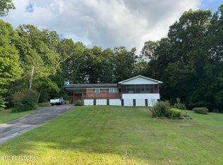 340 Maple Hill Rd, Loudon, TN 37774