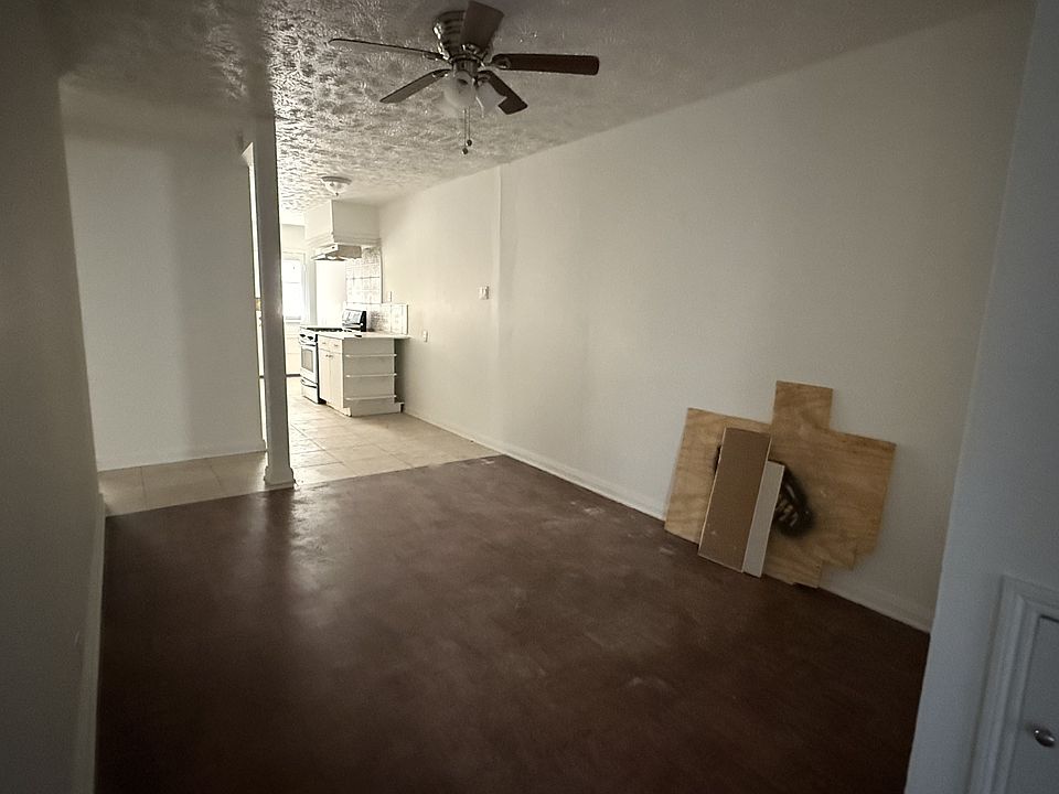 1st image of 4402 Roseland St #17224669