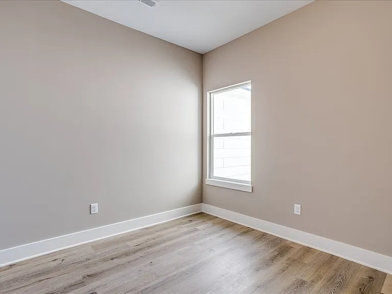 Auburn Villas — Photo 30