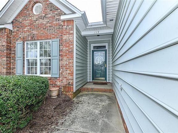 4th image of 114 Riverwalk Ln