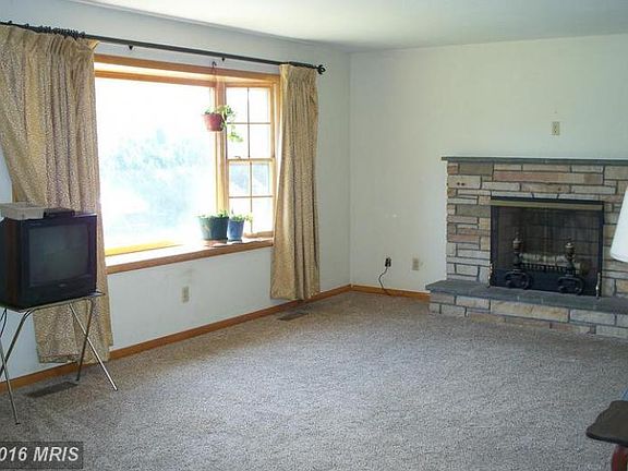 5th image of 10453 Monta Vista Dr