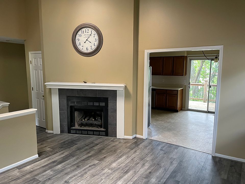 1st image of 1910 Barber Ave