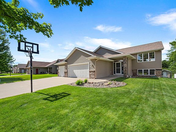 3rd image of 2575 Stony Creek Dr