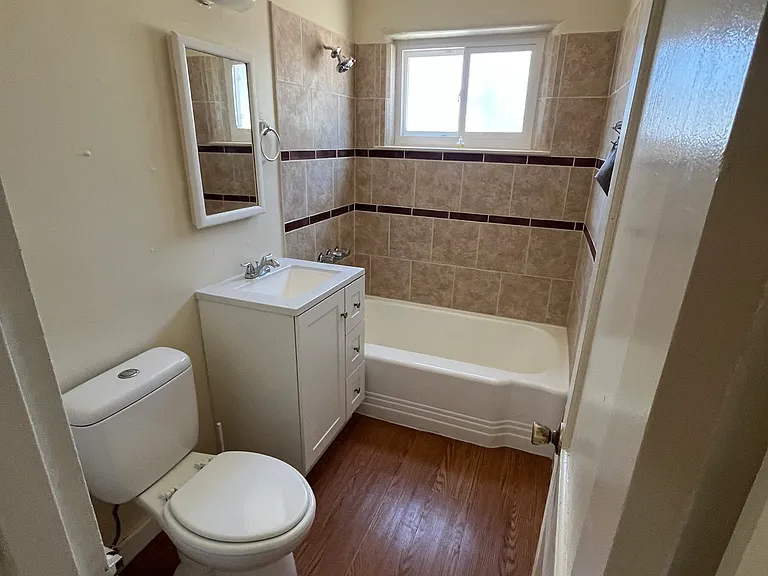 813 Wilmoore Dr SE — Photo 15