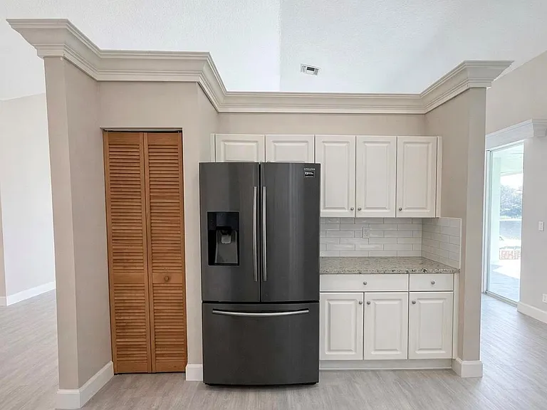 1168 Hatteras Cir — Photo 10
