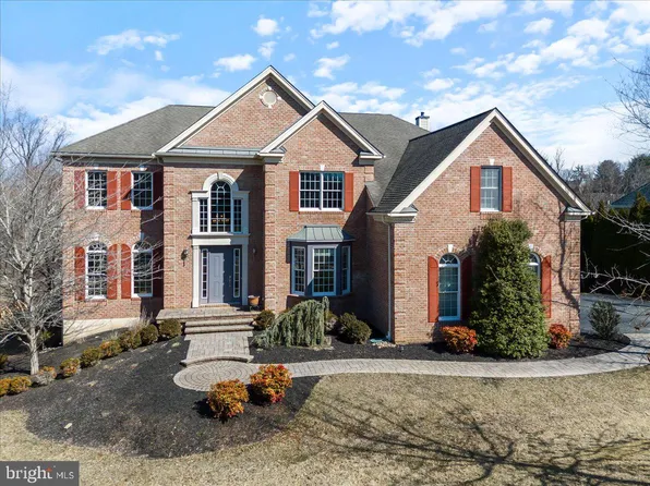 8 Poplar Rd, Chadds Ford, PA 19317