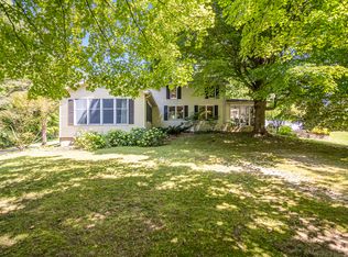 23500 N Uldriks Dr, Battle Creek, MI 49017