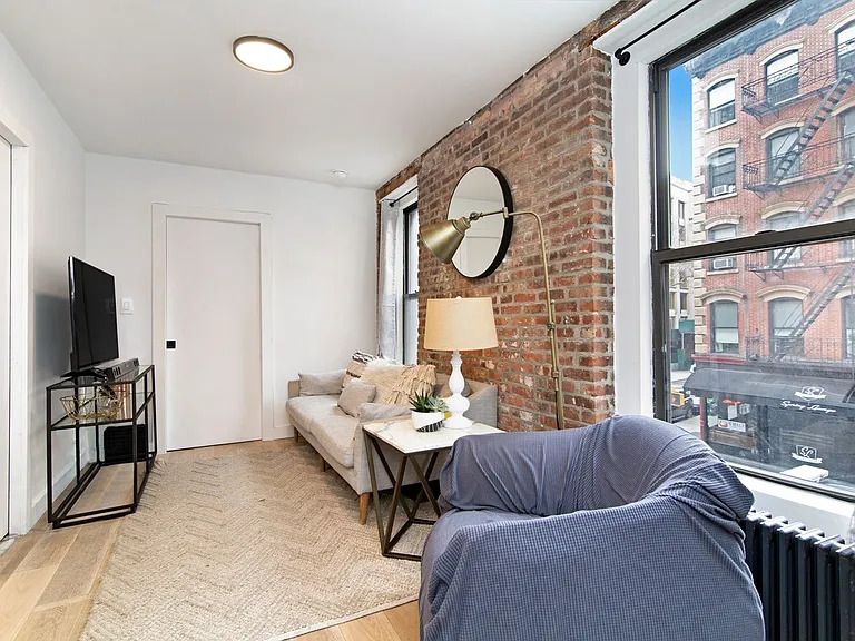 51 Spring St #5 — Photo 3