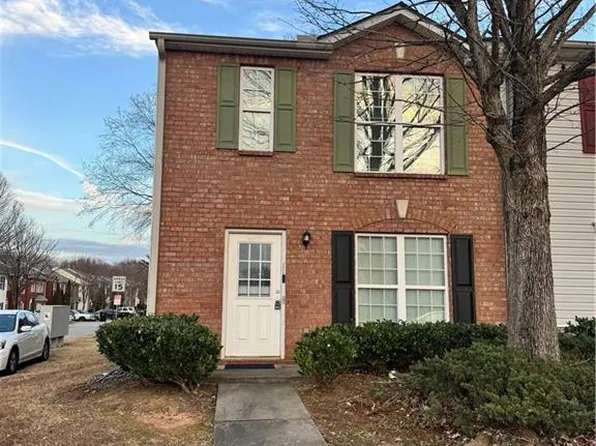 1754 Grove Way, Hampton, GA 30228