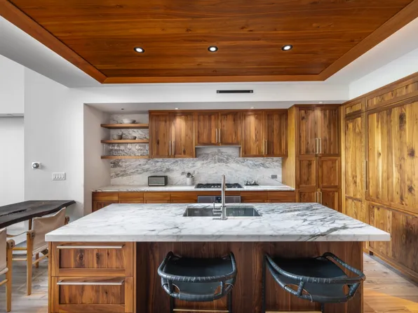 90 Furman Street image 6 of 21