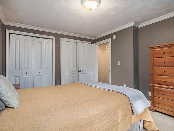 5th image of 73 Crosby Dr