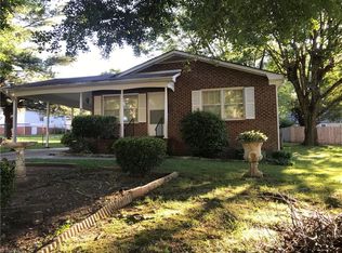 907 Denny St, High Point, NC 27262