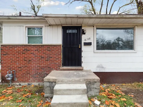 8068 Mansfield St, Detroit, MI 48228