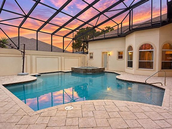 2nd image of 285 WOODSTREAM WAY
