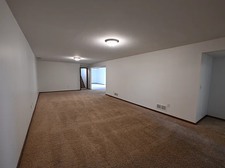 14429 Portland Ave — Photo 29