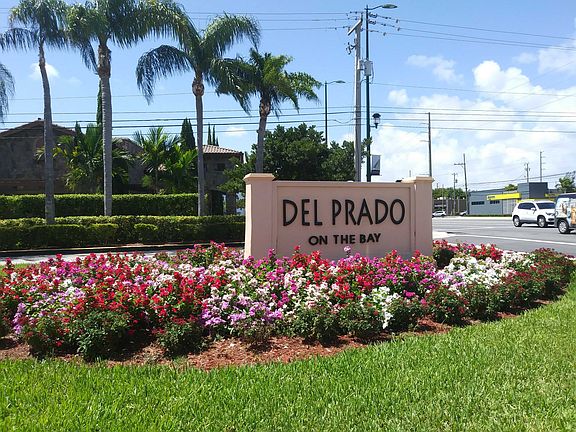 2nd image of 18021 Biscayne Blvd APT 604-2