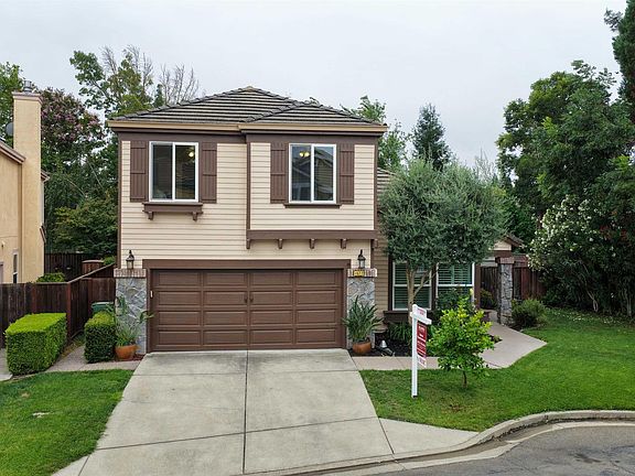 2nd image of 1577 Silverwood Ct