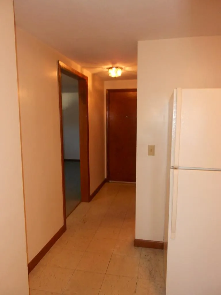 2 Rodnick St — Photo 2