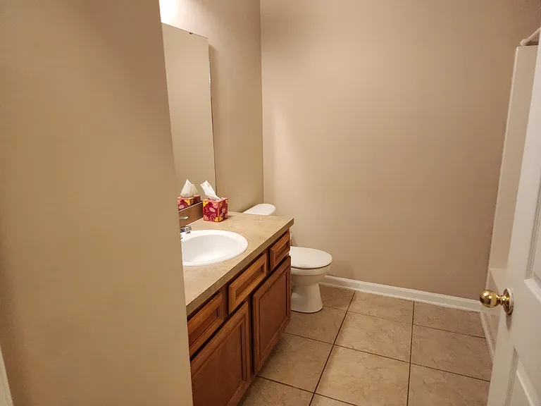 8218 Green Parrot Rd #207 — Photo 16