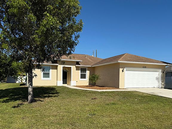 2nd image of 1215 SW Ermine Avenue