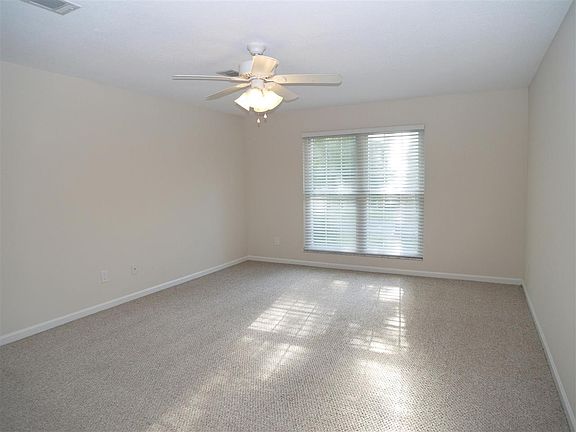 3rd image of 1232 Winifred Dr
