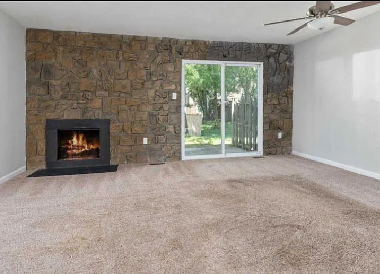 22 Helmsman Ct — Photo 9
