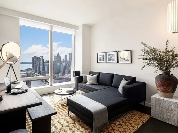 252 South St #23C, New York, NY 10002