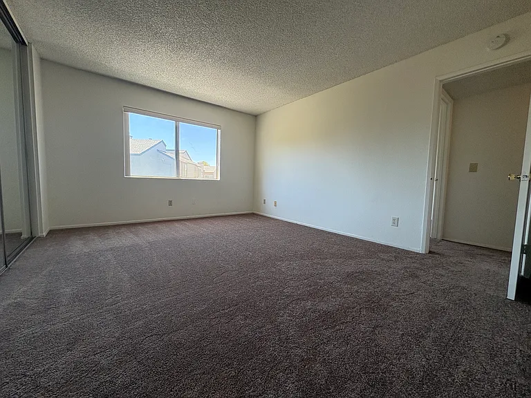 1108 Cleghorn Dr #G — Photo 7