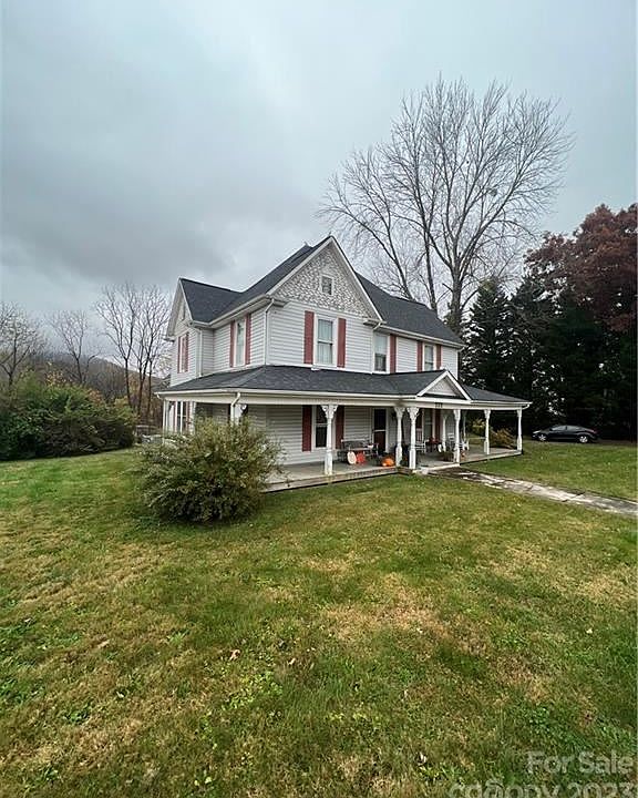 1st image of 222 Lower Creek Dr NE