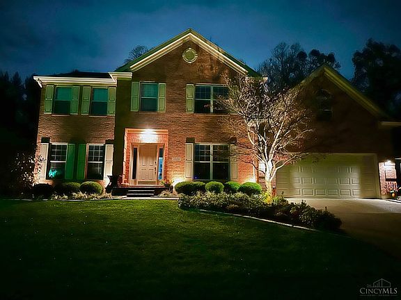 3rd image of 12158 Crestfield Ct