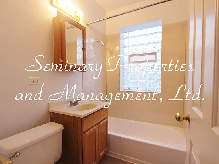 Great apartments in the heart of Uptown, one block from the red line — Photo 31
