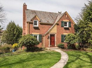1823 Park Circle Dr, Glenshaw, PA 15116