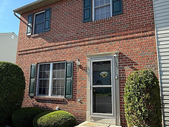 4th image of 125 Nicole Way