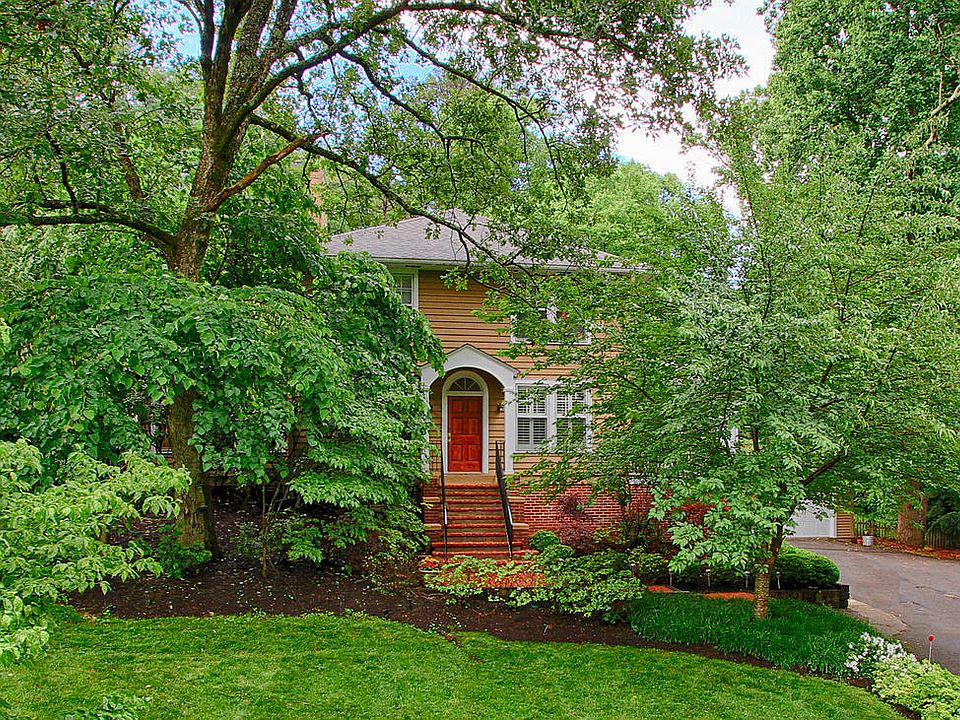 1st image of 3829 Dellwood Dr
