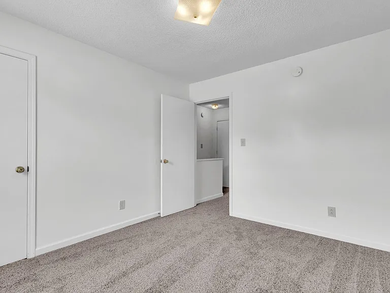 293 Stateline Rd — Photo 13