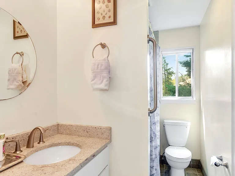6 Grovepoint Ct — Photo 9