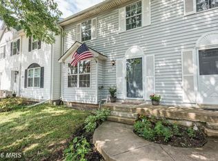 165 Meadows Ln NE, Leesburg, VA 20176